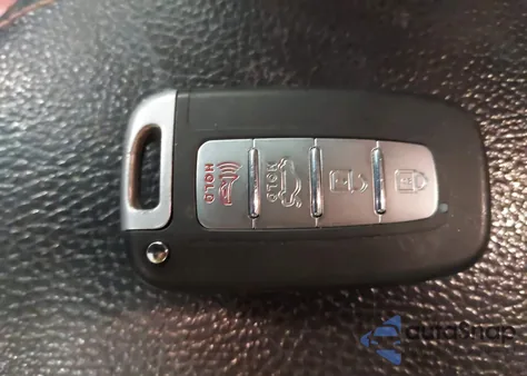 2016 Hyundai Veloster Turbo from USA, damaged, VIN KMHTC6AE5GU286847